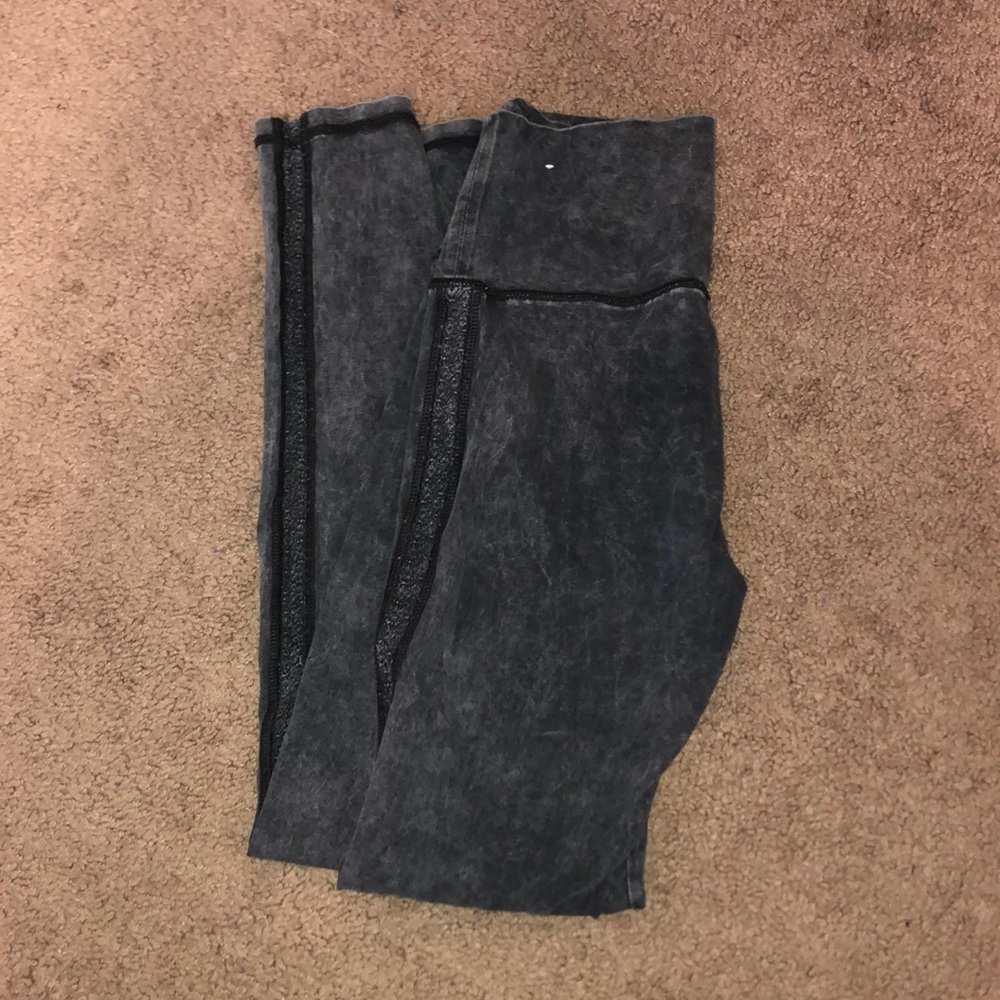 Aerie Chill Play Move High Waisted Leggings